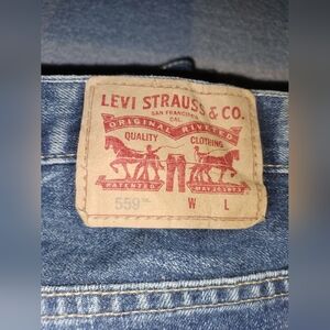 Levi's Men's Blue Denim Jeans - Classic Levi Strauss 559 Size 46x30